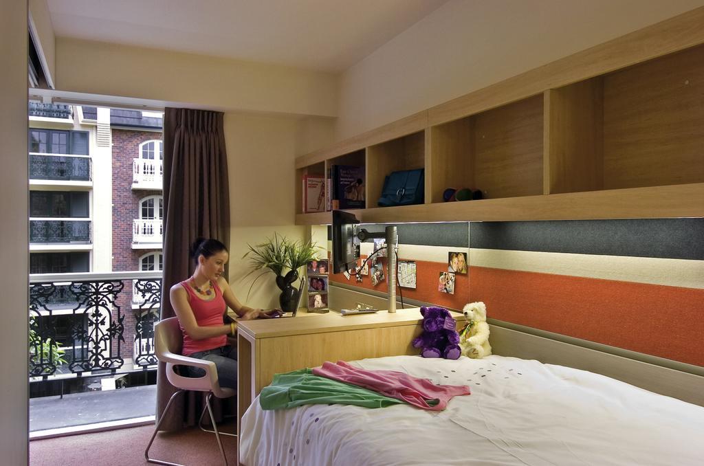 Rmit Village Melbourne City Exterior foto